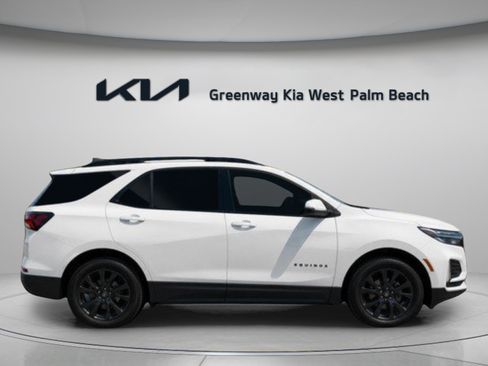 Used 2023 Chevrolet Equinox RS w/ RS Leather Package FWD image 8