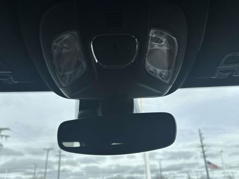 Used 2023 Jeep Compass Limited image 30