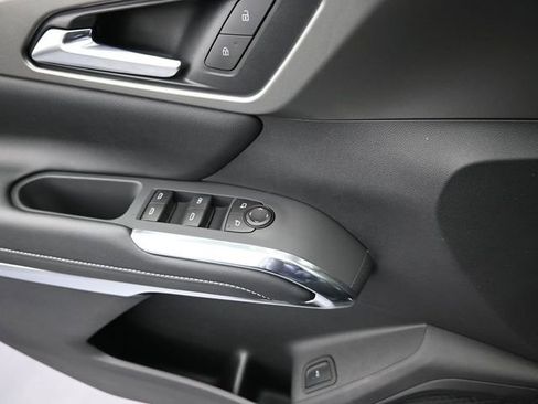 New 2025 Chevrolet Traverse LT w/ LPO, Floor Liner Package image 36