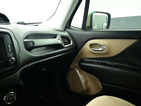 Used 2016 Jeep Renegade 75th Anniversary image 24