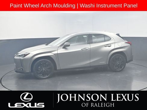 Used 2022 Lexus UX 250h w/ Premium Package AWD/4WD image 2