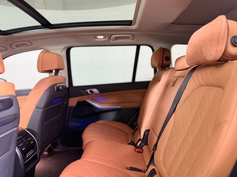 Used 2023 BMW X7 xDrive40i image 22