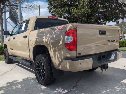 Used 2018 Toyota Tundra Limited w/ Limited Premium Package image 8
