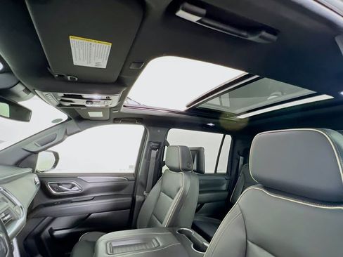 Certified 2023 GMC Yukon XL SLT AWD/4WD image 21