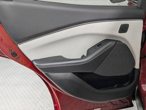 Used 2024 Ford Mustang Mach-E Premium image 16