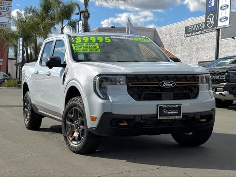 Certified 2025 Ford Maverick Tremor image 2