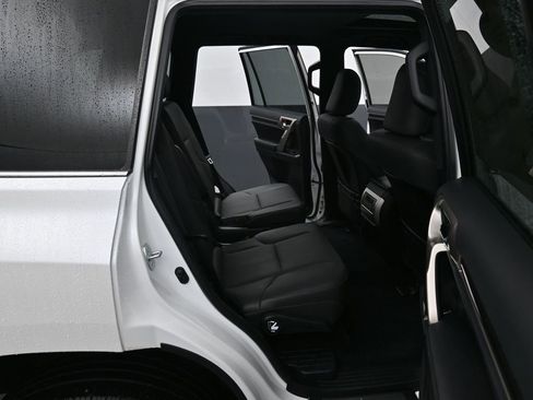 Used 2020 Lexus GX 460 Premium image 37