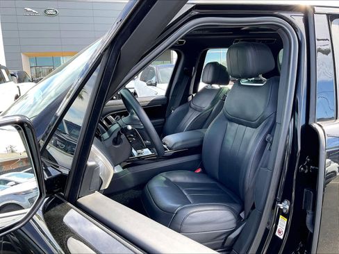 Used 2024 Land Rover Range Rover SE AWD/4WD image 25