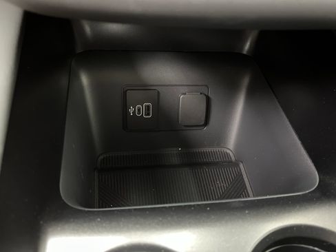 New 2026 Ford Explorer Active AWD/4WD image 24
