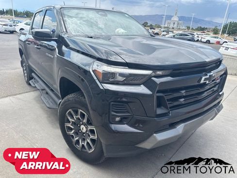 Used 2023 Chevrolet Colorado Z71 w/ Advanced Trailering Package AWD/4WD image 6