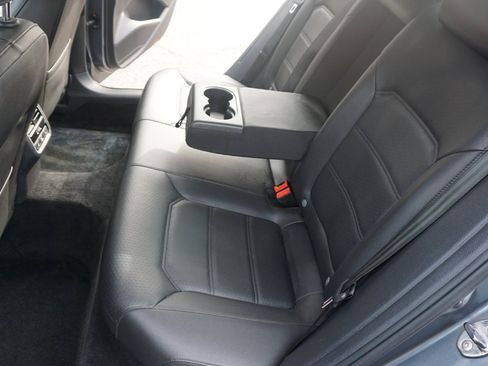 Used 2017 Volkswagen Passat 1.8T SE image 16