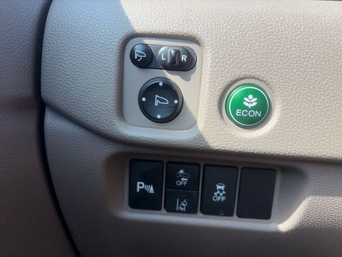 Used 2019 Honda Pilot Elite image 37