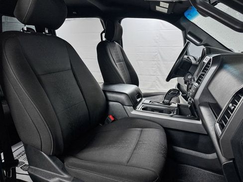 Used 2018 Ford F150 XLT w/ Equipment Group 302A Luxury image 10