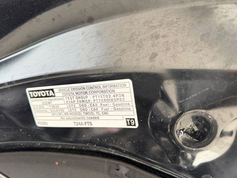 Used 2023 Toyota Highlander L image 32