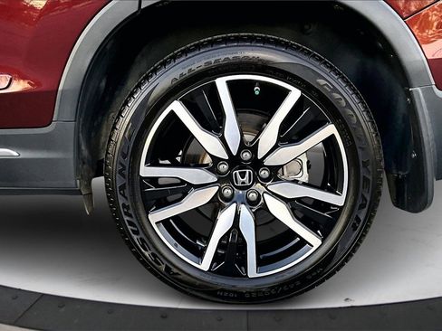 Used 2019 Honda Pilot Touring image 37