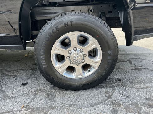 Used 2024 RAM 2500 Big Horn w/ Bed Utility Group image 25