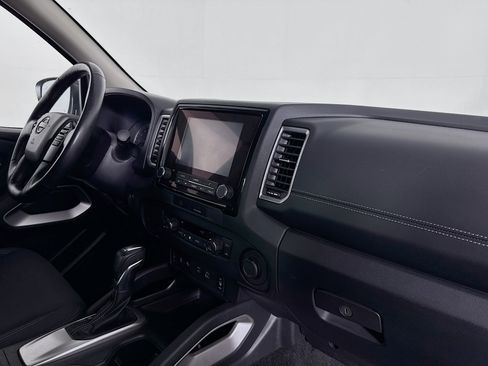 Used 2023 Nissan Frontier SV w/ Technology Package RWD image 31