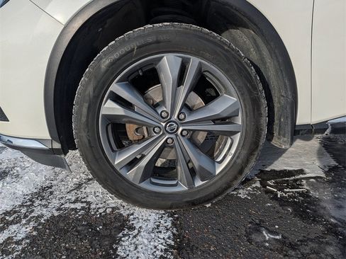 Used 2019 Nissan Murano Platinum image 9