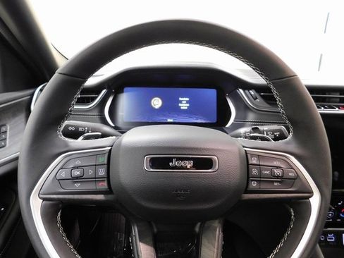 New 2025 Jeep Grand Cherokee L Limited w/ Black Appearance Package image 6