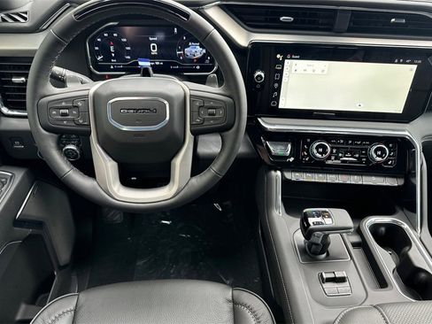 Used 2025 GMC Sierra 1500 Denali image 12