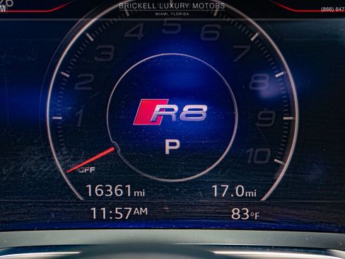 Used 2023 Audi R8 V10 performance image 32