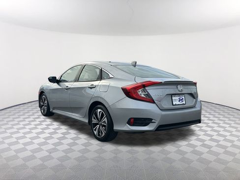 Used 2017 Honda Civic EX-T image 9