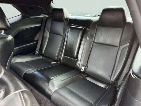 Used 2017 Dodge Challenger SXT Plus image 31