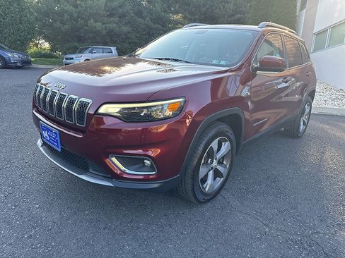 Used 2019 Jeep Cherokee Limited AWD/4WD image 10