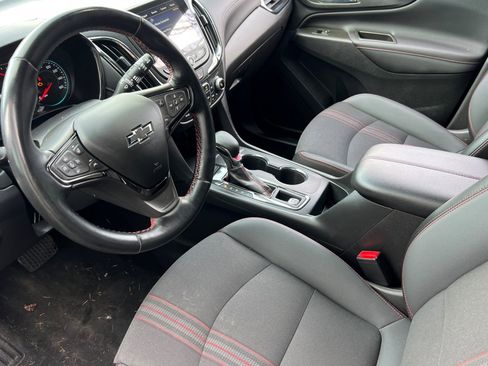 Used 2023 Chevrolet Equinox RS image 10