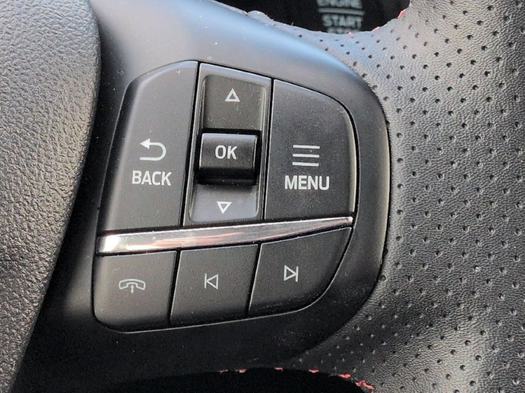Used 2026 Ford Escape ST-Line AWD/4WD image 18