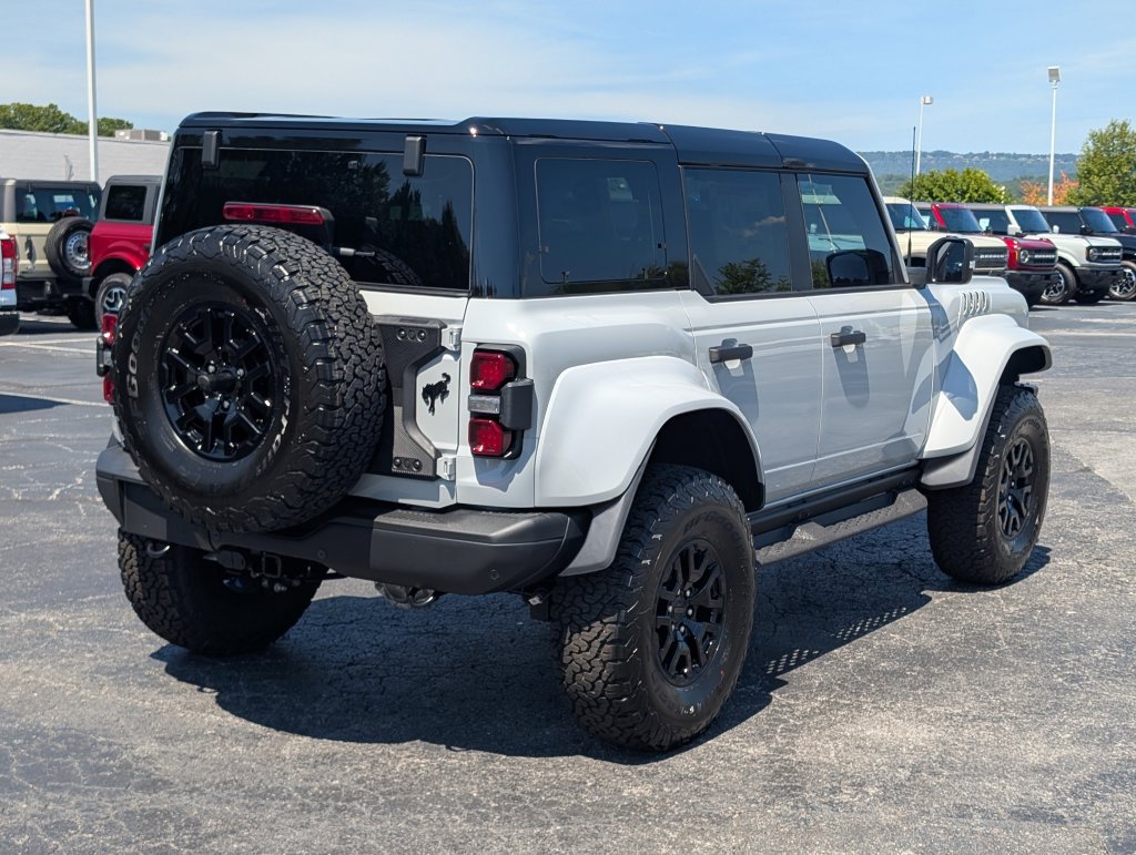 New 2026 Ford Bronco Raptor w/ Interior Carbon Fiber Pack AWD/4WD image 9