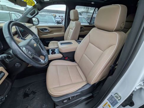 Used 2023 Chevrolet Tahoe Premier AWD/4WD image 8