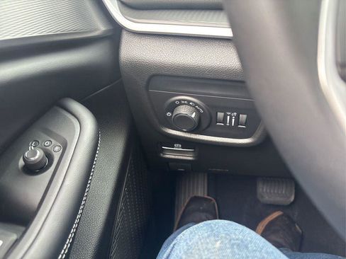 New 2026 Jeep Grand Cherokee Laredo X AWD/4WD image 15