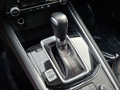 Used 2024 MAZDA CX-5 Carbon Edition image 16