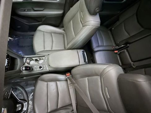 Used 2024 Cadillac XT6 Premium Luxury image 24