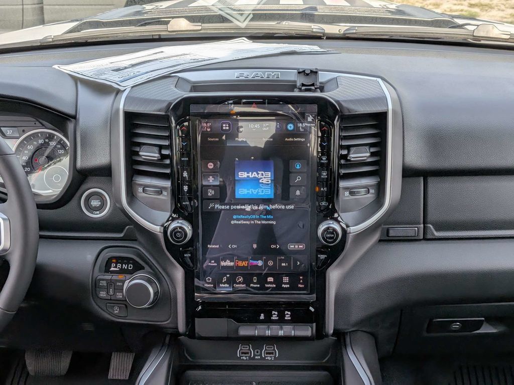 New 2026 RAM 1500 Big Horn AWD/4WD image 13