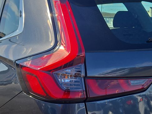 Used 2024 Honda CR-V LX image 11