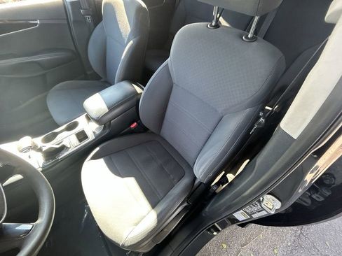 Used 2019 Kia Sorento L image 14