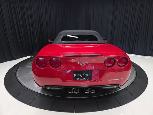 Used 2007 Chevrolet Corvette Convertible w/ Preferred Equipment Group RWD image 12