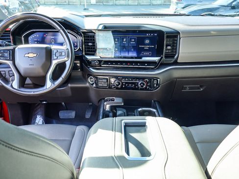 Certified 2022 Chevrolet Silverado 1500 LTZ image 9