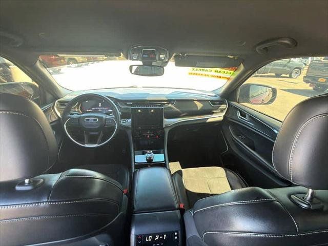 Used 2021 Jeep Grand Cherokee L Laredo AWD/4WD image 21