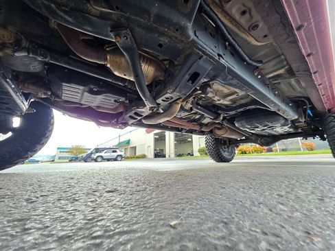 Used 2016 Toyota Tacoma TRD Off-Road w/ Premium & Technology Package image 21