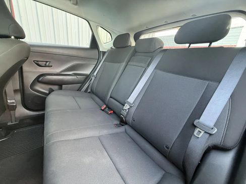 Used 2024 Hyundai Kona SEL FWD image 9