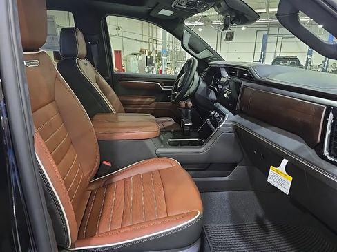 New 2026 GMC Sierra 1500 Denali Ultimate AWD/4WD image 10