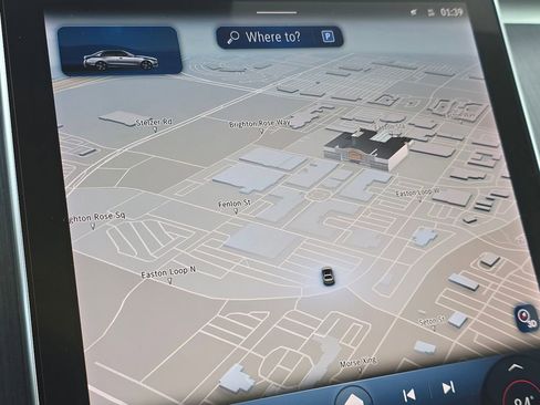 Used 2025 Mercedes-Benz C 300 4MATIC Sedan image 4