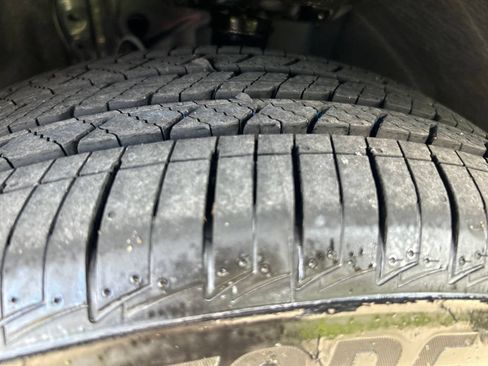 New 2026 Toyota Sienna XLE AWD/4WD image 32
