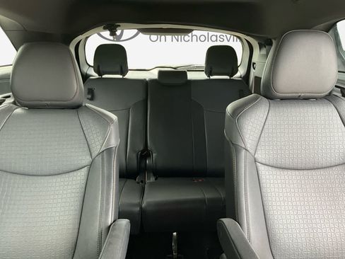 Used 2024 Toyota Sienna XLE Woodland Edition AWD/4WD image 27