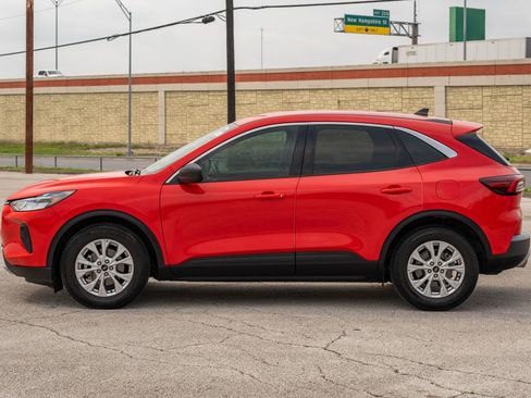 Certified 2024 Ford Escape Active FWD image 4