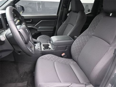 Certified 2025 Toyota Tacoma SR5 image 19