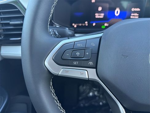 New 2026 Volkswagen Taos S image 19